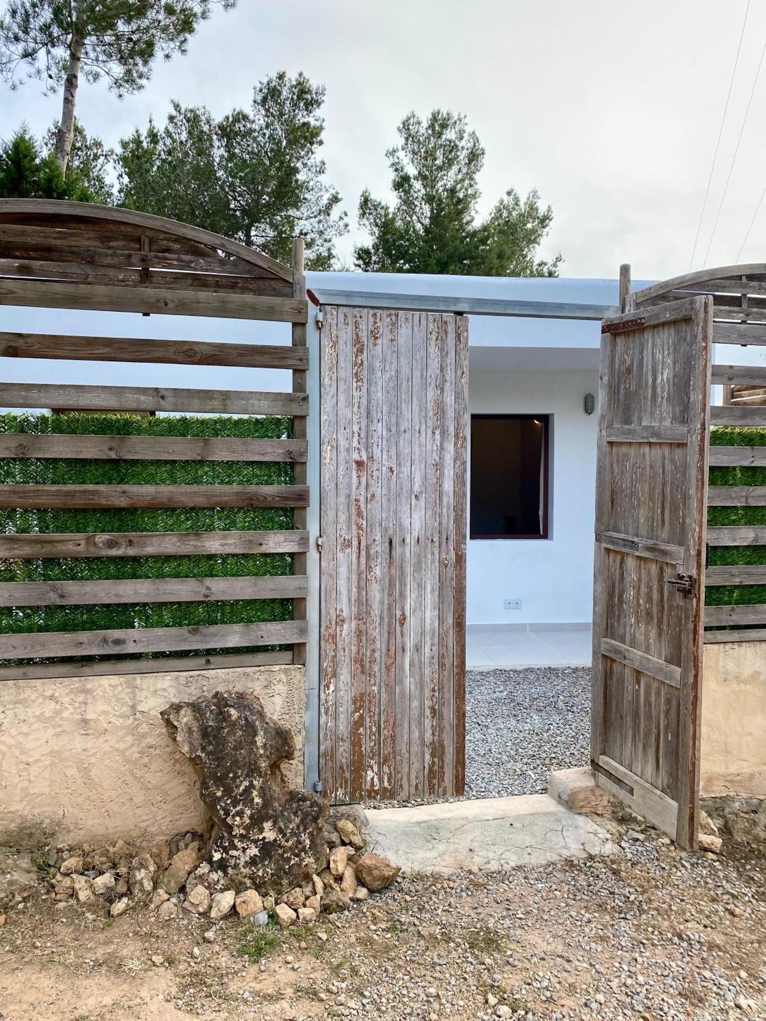 Can Iara Sant Miquel De Balansat Exterior photo